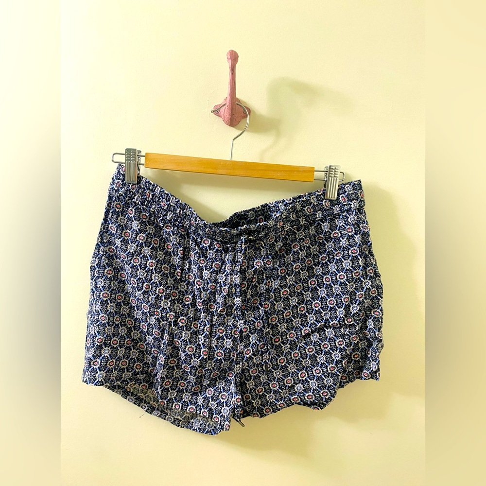 Lucy & Laurel Blue Floral Shorts